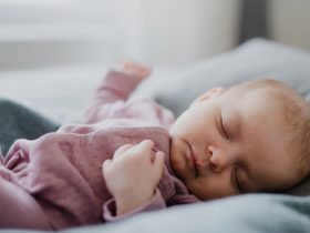 Música alegre ajuda os bebês a adormecer mais facilmente 5 Cheerful-music-helps-babies-fall-asleep-easier
