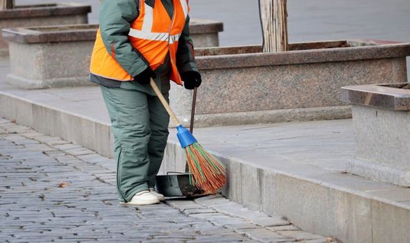 How much does a street sweeper earn in the United States?