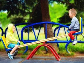 Conceito para cima e para baixo para pré-escolares e crianças 5 Up-And-Down-Concept-For-Preschoolers-and-Kids-696x476
