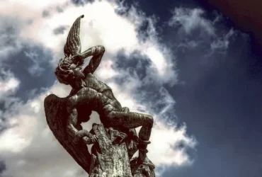 Qual era o nome de Lucifer quando era anjo 7 nome de lucifer quando era anjo