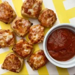 rolos de pizza de tofu folhado