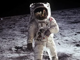 sonhar com astronauta