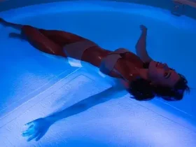 Por que você pode gostar de flutuar em um tanque de privação sensorial