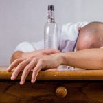 Sonhar que o alcoólatra