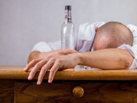 Sonhar que o alcoólatra