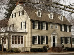 A verdadeira história por trás da ‘Casa do Terror em Amityville’ 7 Casa do Terror em Amityville