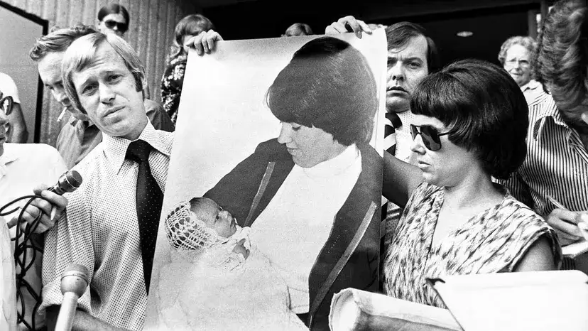 Os Dingoes são perigosos (e alguém realmente comeu um bebê)? 28 Michael e Lindy Chamberlain
