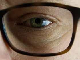 Oculos rosto masculino