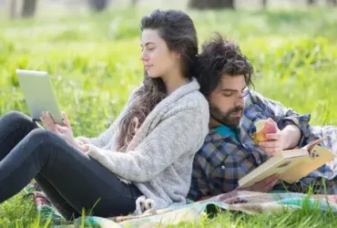 6 maneiras de ler um livro é melhor do que ler digitalmente, sem dúvida 8 ler um livro