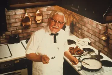 7 lendas de lamber os dedos sobre o coronel Sanders e o KFC 8 oronel Sanders e o KFC