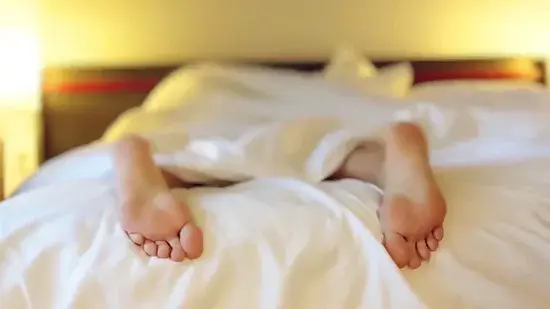 Qual é a posição mais saudável para dormir? 1 posição mais saudável para dormir