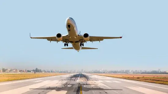 As rodovias interestaduais dos EUA foram realmente projetadas como pistas? 1 rodovias interestaduais