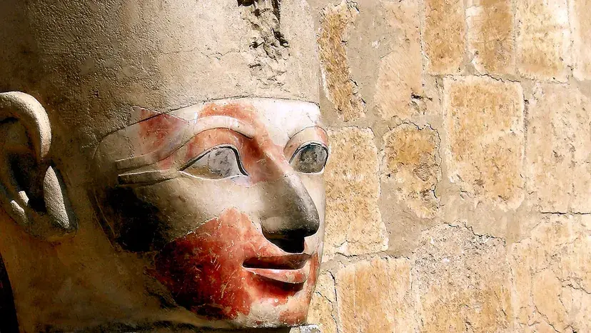 Uma estátua da Rainha Hatshepsut