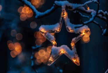 Feliz Natal! É hora de diversão e prazer ilimitados. Não temos nada além de alguns dos status e legendas