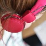 A importância dos fones antirruído para pessoas neurodivergentes