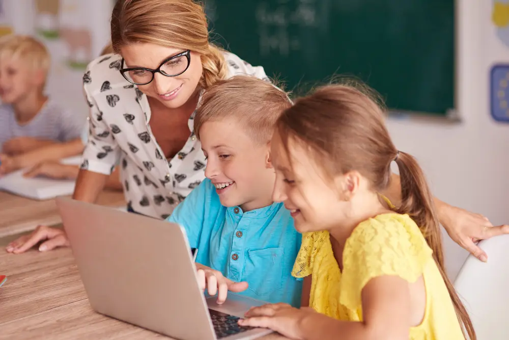 Ferramentas digitais podem facilitar dia a dia de professores