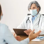 médico