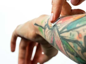 Como manter suas tatuagens com aparência de novas por mais tempo 2 tatuagens