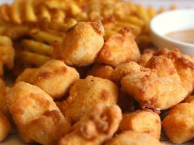 Faça nuggets de frango melhores com coxas em vez de peitos 4 nuggets