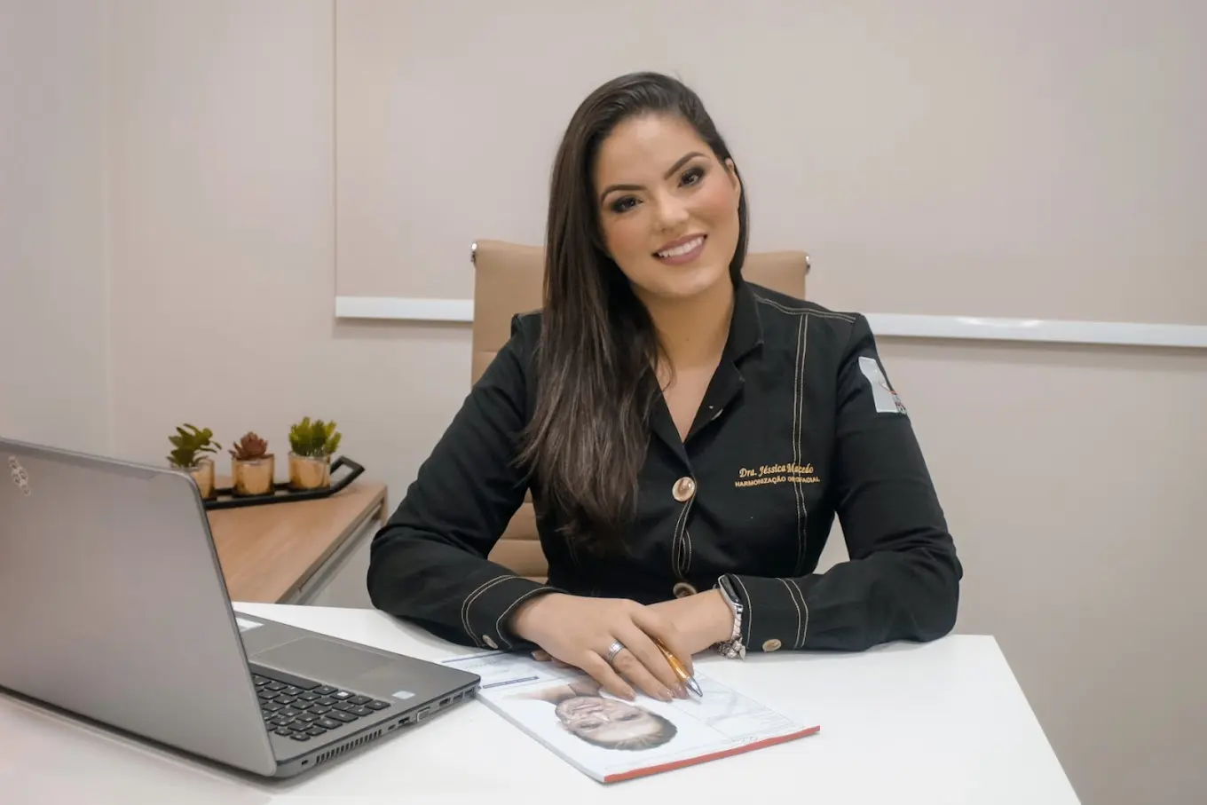 Dra Jessica Macedo Morrinhos