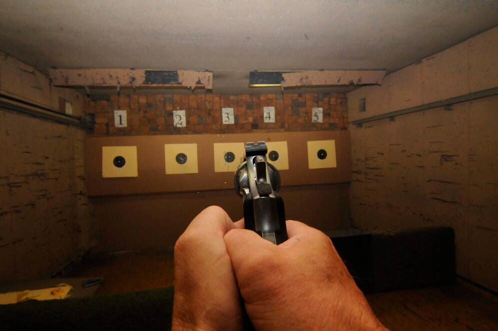 sport shooter shooting range firing target 1048944 25280033